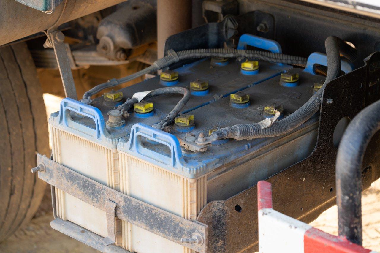 Bien entretenir sa batterie : conseils pratiques pour éviter la panne