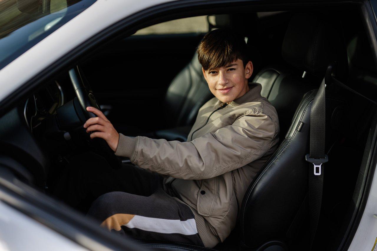 Choisir la voiture idéale pour un jeune conducteur : erreurs fréquentes à éviter