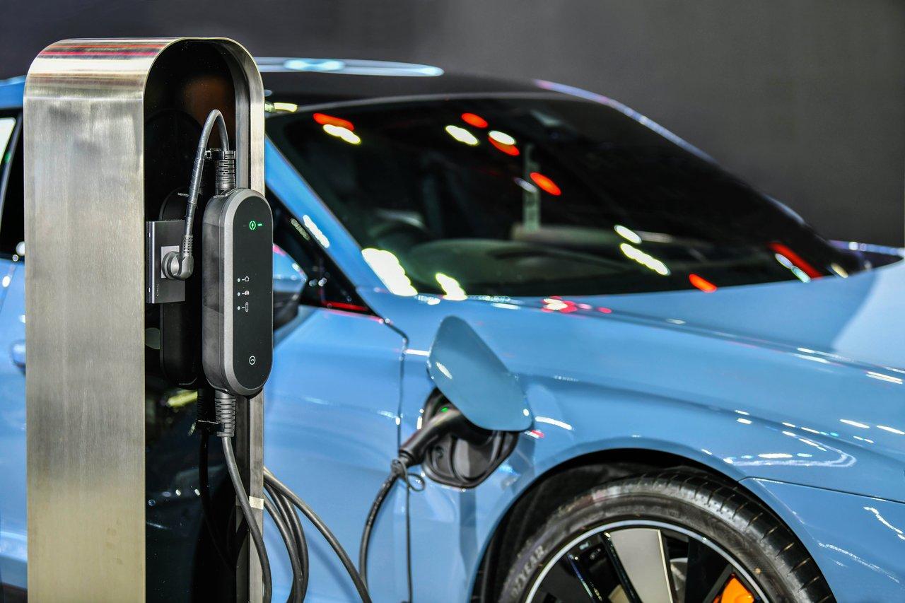 Innovations technologiques pour la recharge ultra-rapide des véhicules électriques