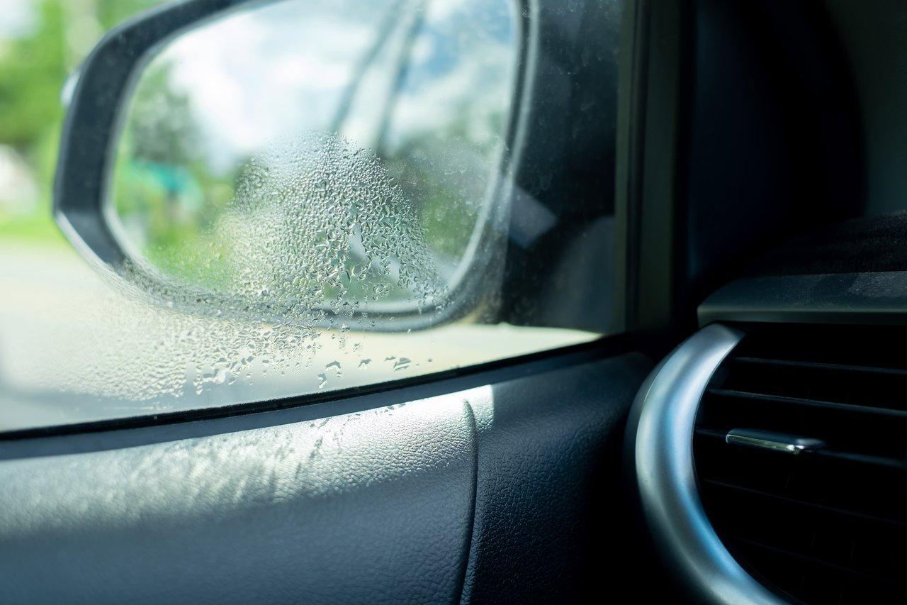 Meilleurs déshumidificateurs voiture pour les premiers beaux jours : guide complet