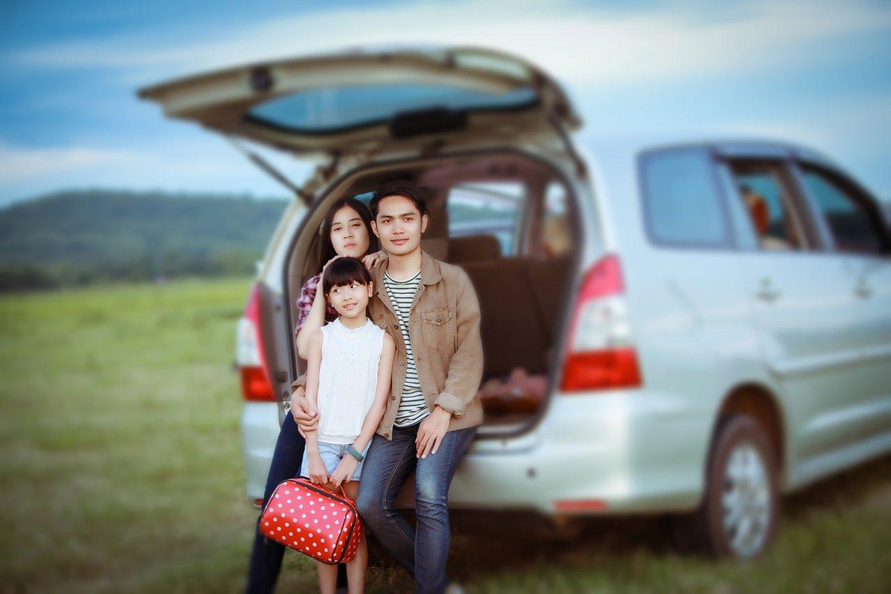 Monospaces vs SUV compacts : le choix optimal pour une famille active en 2025