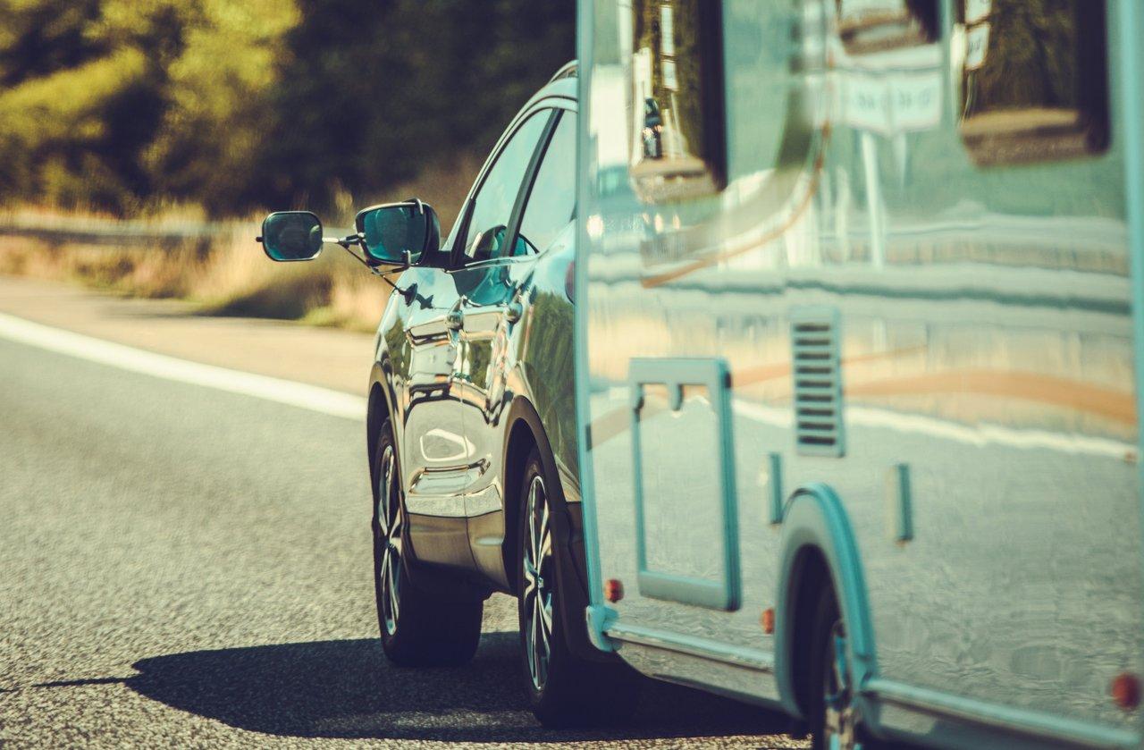 Poids et permis requis pour tracter une caravane en France