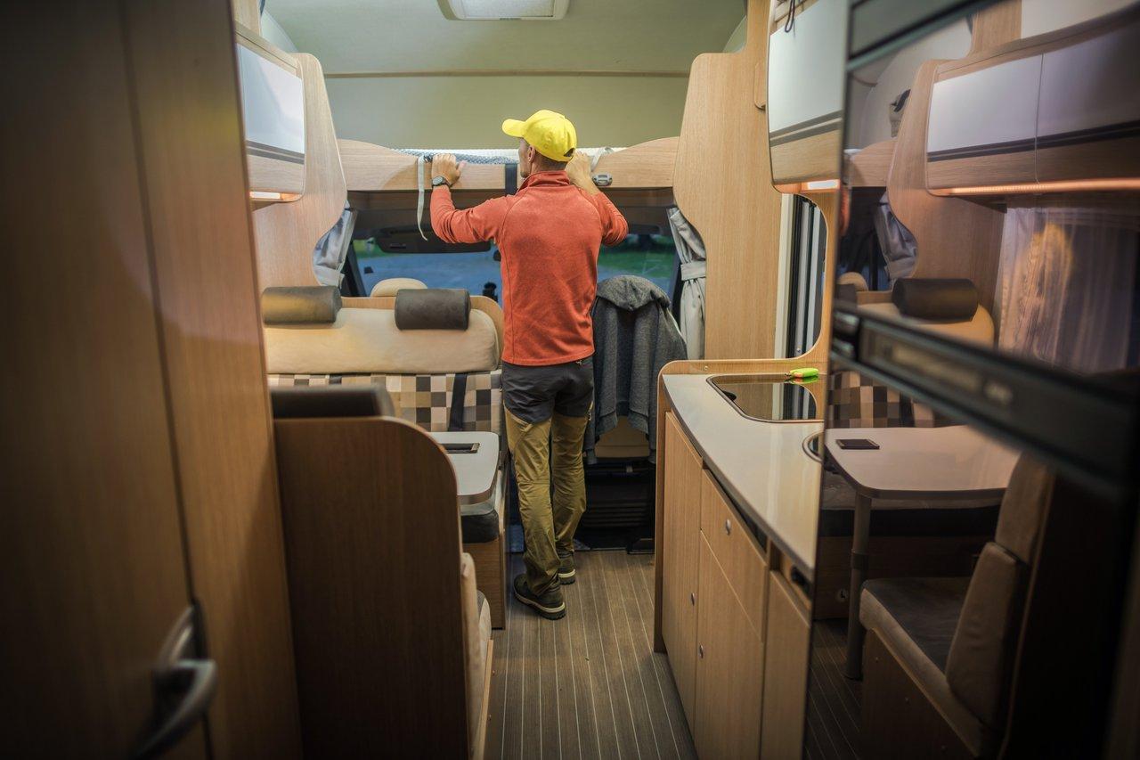 Préparer son camping-car pour la rentrée : entretenir, organiser et anticiper l’automne
