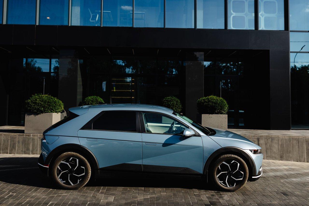 Test complet de l’Audi Q4 e-tron : autonomie, équipements et plaisir de conduite