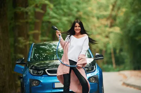 Achat voiture électrique occasion : vérifications clés avant signature