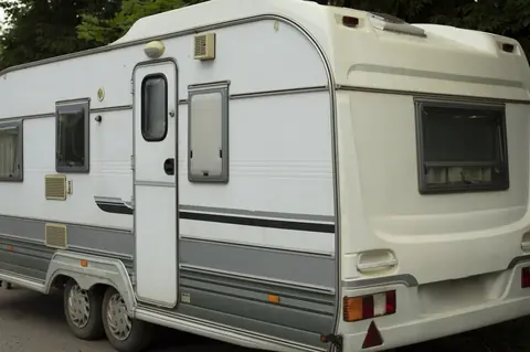 Camping-car de 10 ans et plus : combien coûte l’entretien annuel ?