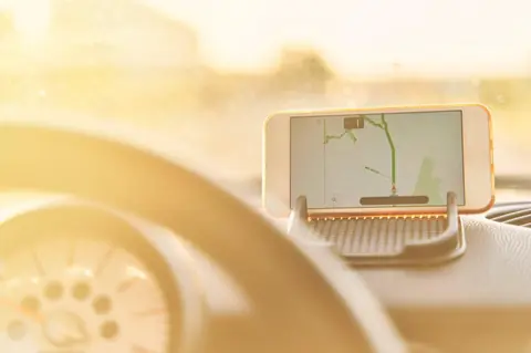 Choisir et installer un système de tracking GPS pour véhicules particuliers en 2025