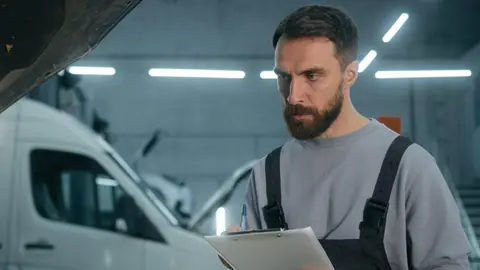 Lire et comprendre un rapport d’expertise automobile avant l’achat