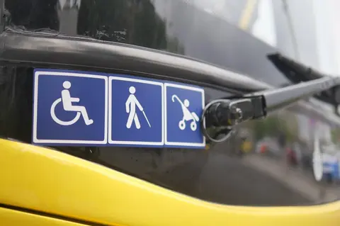 Mobilité urbaine et accessibilité : solutions pour les personnes à mobilité réduite