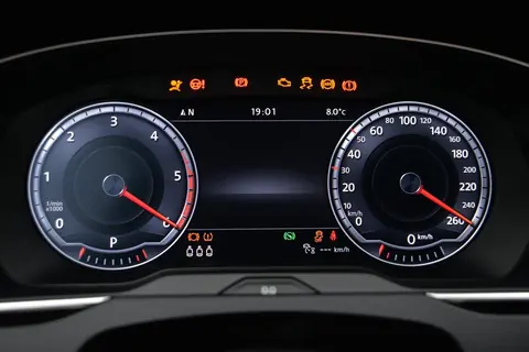 Réinitialiser les voyants d’entretien au tableau de bord : procédures spécifiques par marque