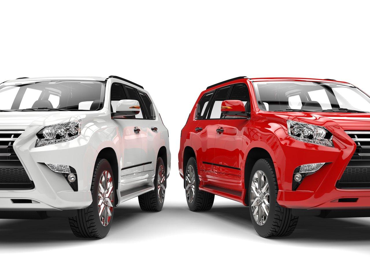 Comparaison côte à côte des principaux urban SUVs : Peugeot 2008, Renault Captur et Volkswagen T-Cross.