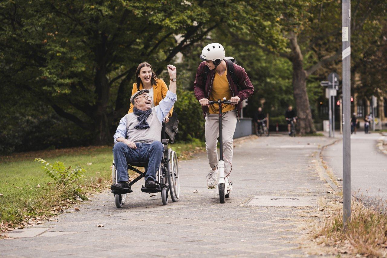 Dispositifs de vélos adaptatifs favorisant l’urban accessibility pour les personnes à mobilité réduite sur des pistes cyclables inclusives.