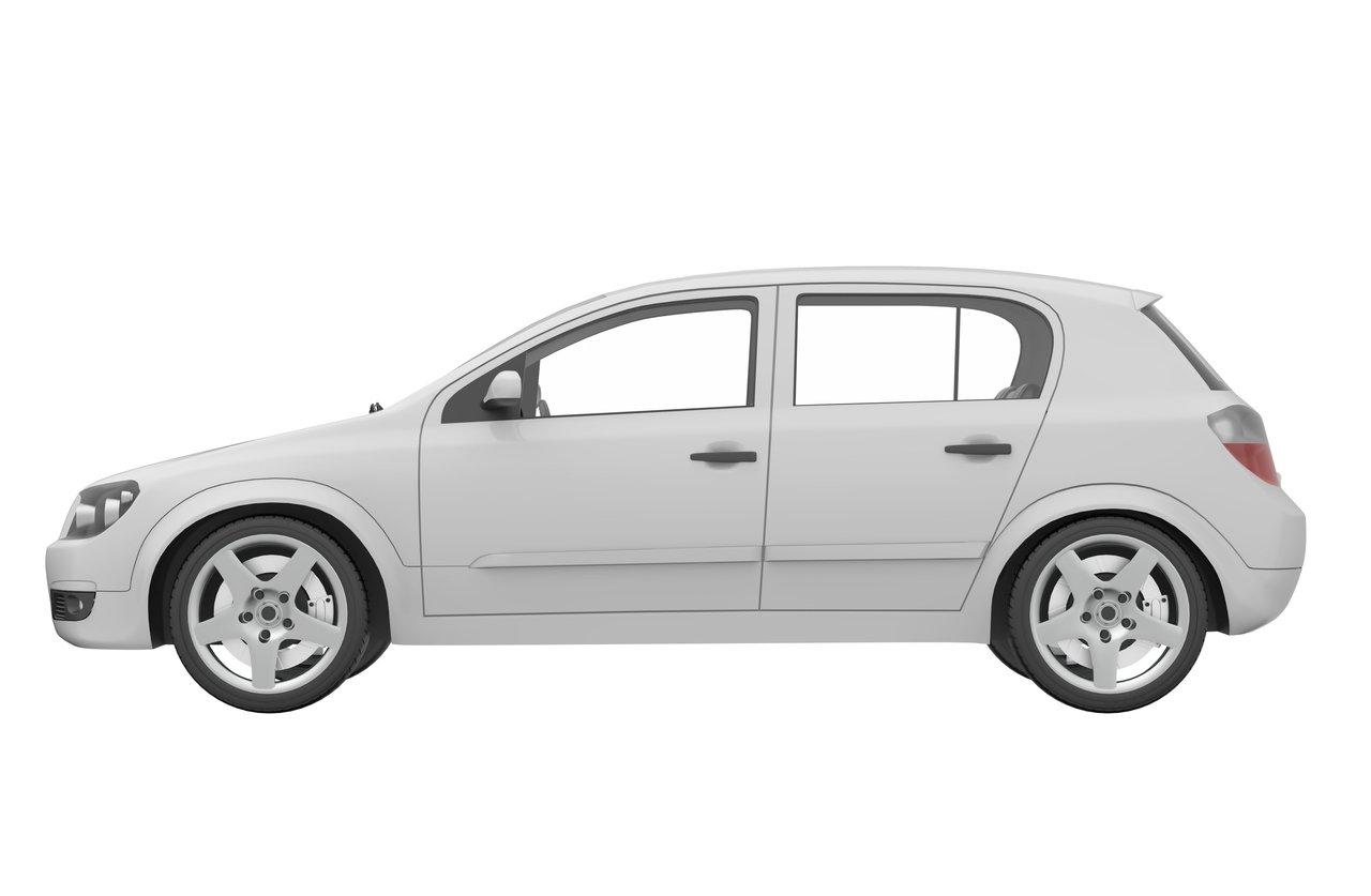 Profil latéral de la Fiat 600e urbain, alliant design compact néo-rétro et modernité électrique.