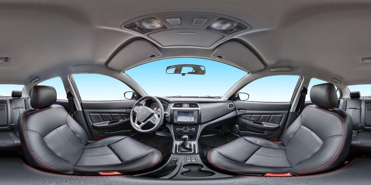 Vue intérieure du Dacia Duster, mettant en avant son habitacle spacieux et fonctionnel, idéal pour le confort.